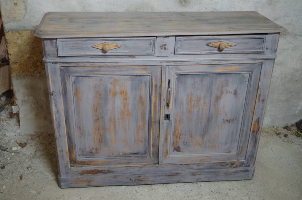 buffet ancien patiné